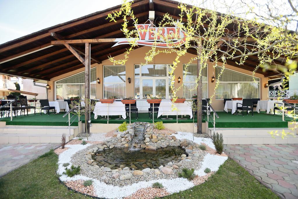 Vile Verdi Băile Felix Exteriör bild